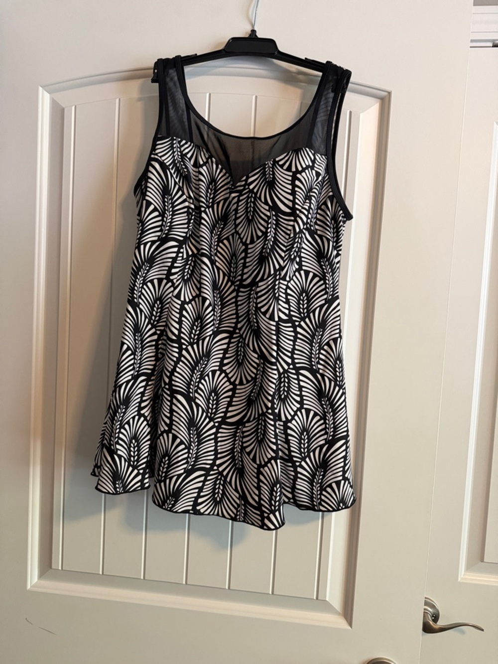 Black & White Leaf-Print Mesh Yoke One-Piece Swimsuit